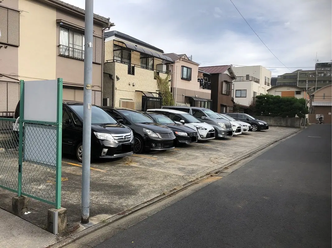 江戸川区西葛西１丁目　月極駐車場